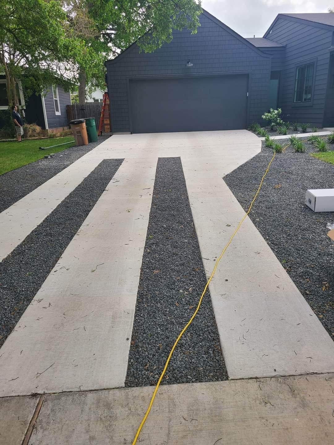 custom-driveway-concrete